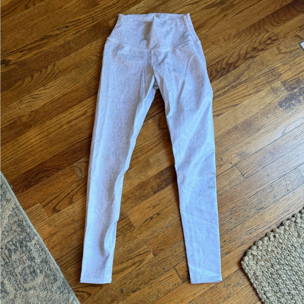 ALO Airbrush White Metallic Leggings size: Small